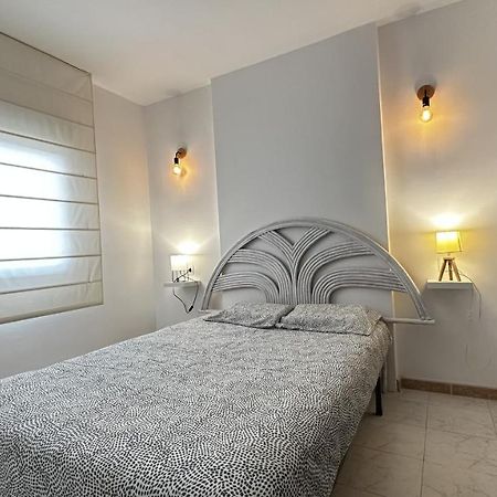 Apartamento De Playa En Santa Margarita. Росес Екстериор снимка