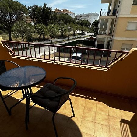 Apartamento De Playa En Santa Margarita. Росес Екстериор снимка