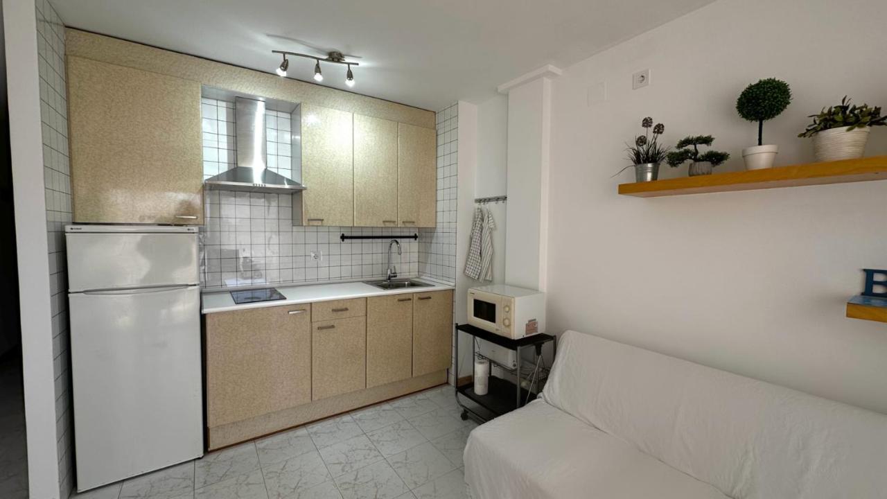 Apartamento De Playa En Santa Margarita. Росес Екстериор снимка