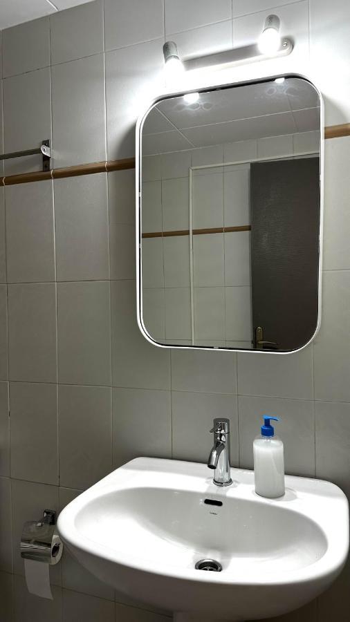 Apartamento De Playa En Santa Margarita. Росес Екстериор снимка