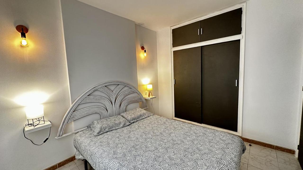 Apartamento De Playa En Santa Margarita. Росес Екстериор снимка